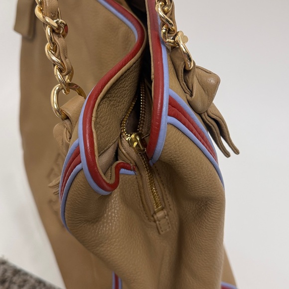 Tory Burch Harper Stripe tote bag.Color is vintage Camel - Picture 13 of 16